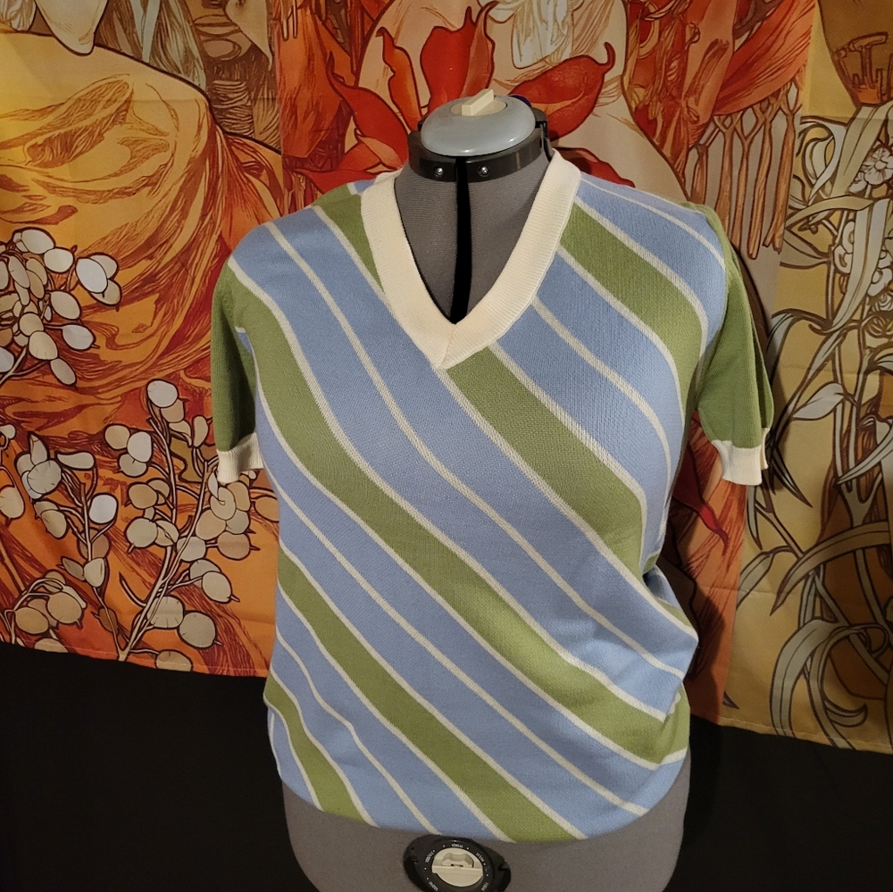 Oxnit sweater.